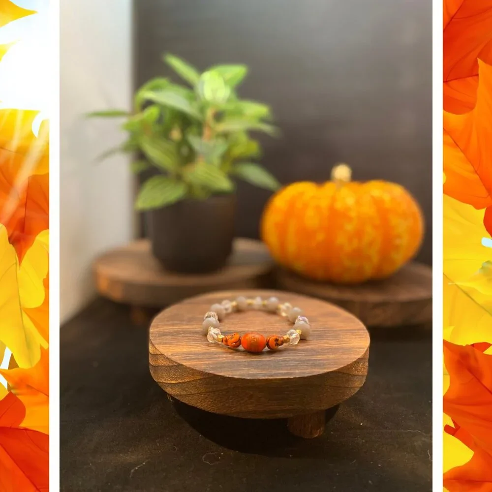 Halloween/Autumn-themed stretch bracelet